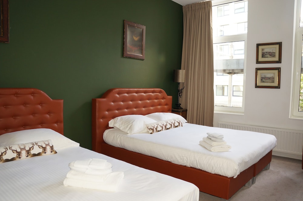 Quadruple Room, 2 Double Beds (Freek)