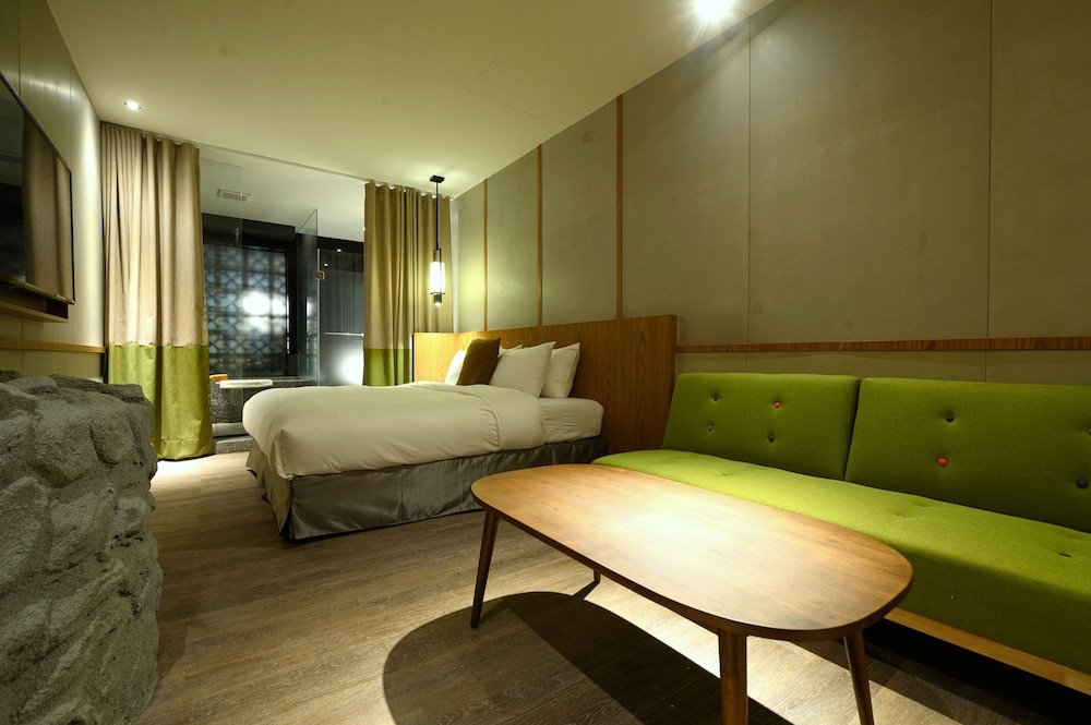 King Room with Garden View photo 1