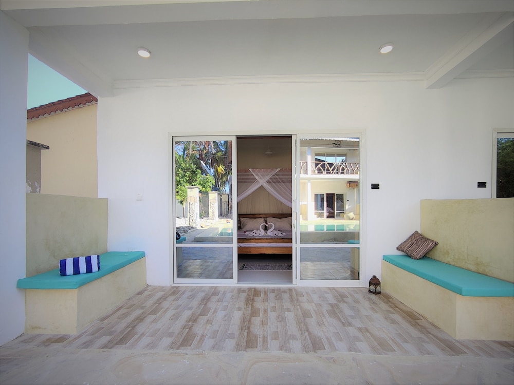 Economy Double Room, Patio, Pool View