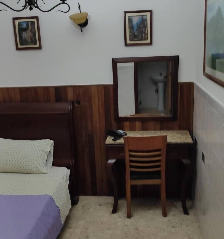 Basic Double Room photo 3