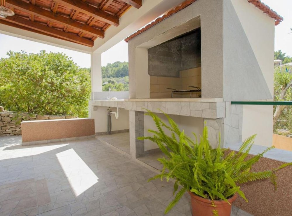 House (House B - 45 m from The Sea)