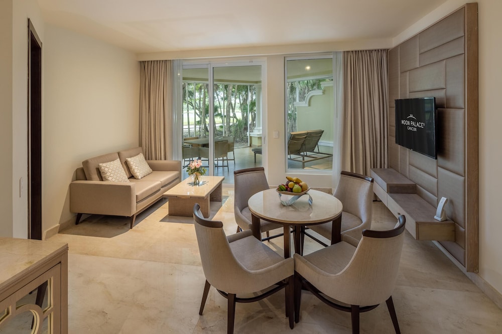 Superior Two Bedroom Suite Golf Course View