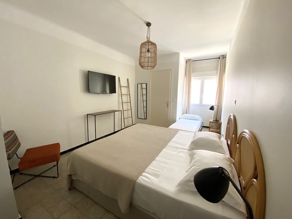 Family Double Room, Multiple Beds photo 1