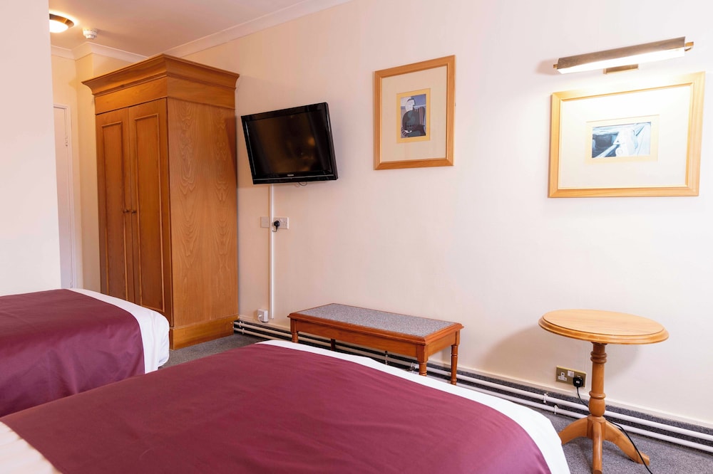 Twin Room - Photo 16