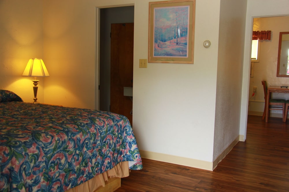 Standard Suite, 2 Bedrooms - Photo 3