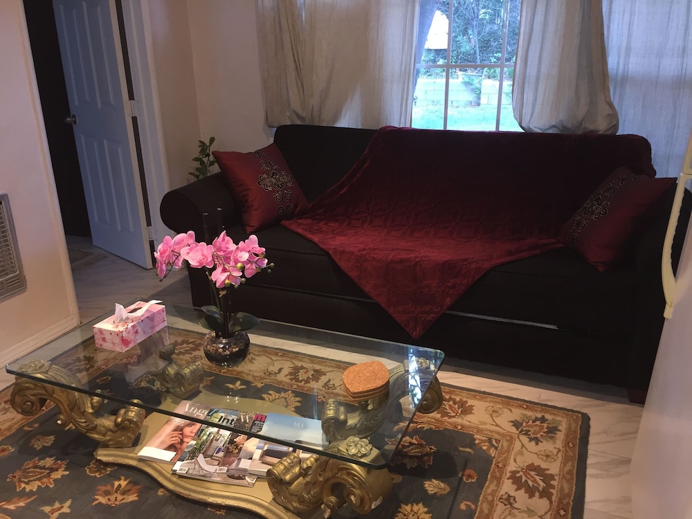 Comfort Townhome, Non Smoking photo 1