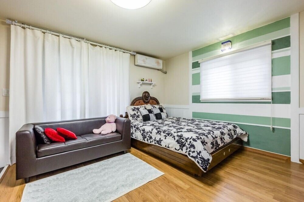 Room (Ellina) - Photo 4
