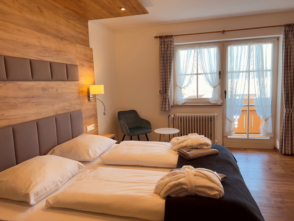 Superior Double Room, Balcony photo 2