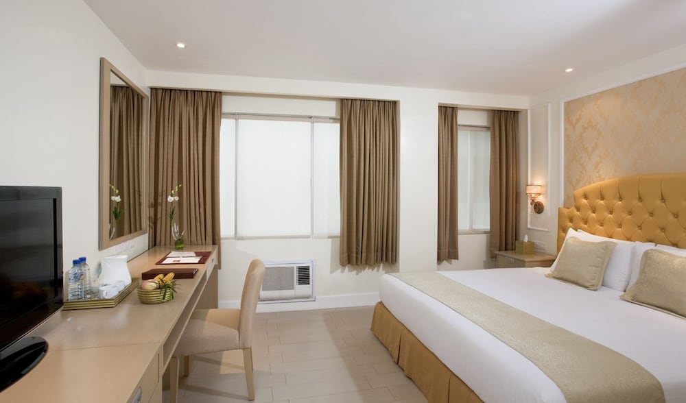 Deluxe King Room photo 3
