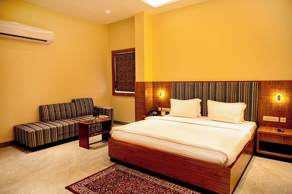 Executive Room - Photo 2