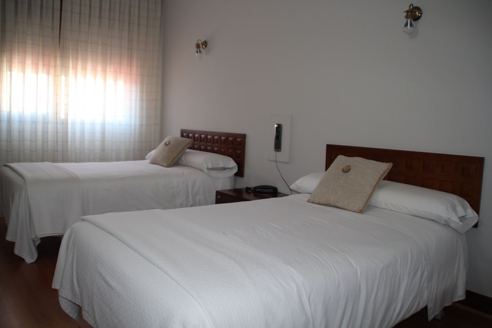Standard Double Room photo 3