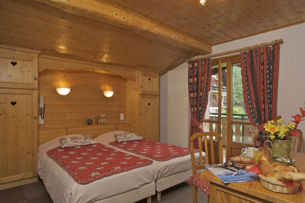 Standard Twin Room, 2 Twin Beds photo 1