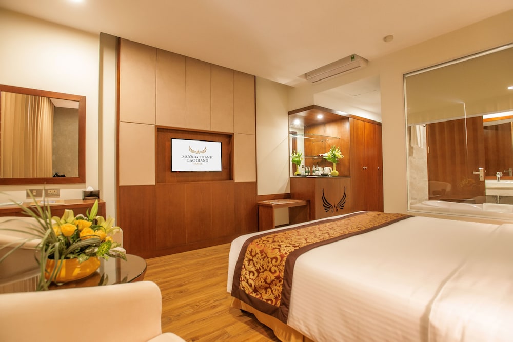 Deluxe Room, 1 King Bed photo 2