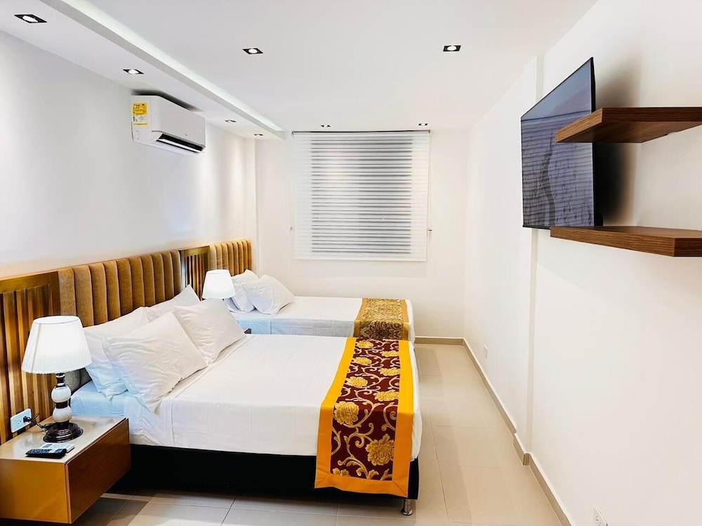 Design Quadruple Room