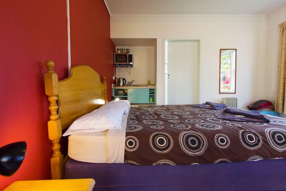 Standard Suite, 1 Bedroom (Motel Ensuite Room) photo 2