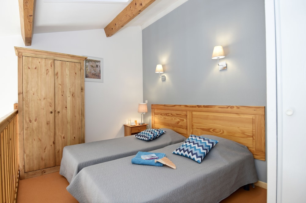 Comfort Apartment, 2 Bedrooms (Maisonnette) photo 3