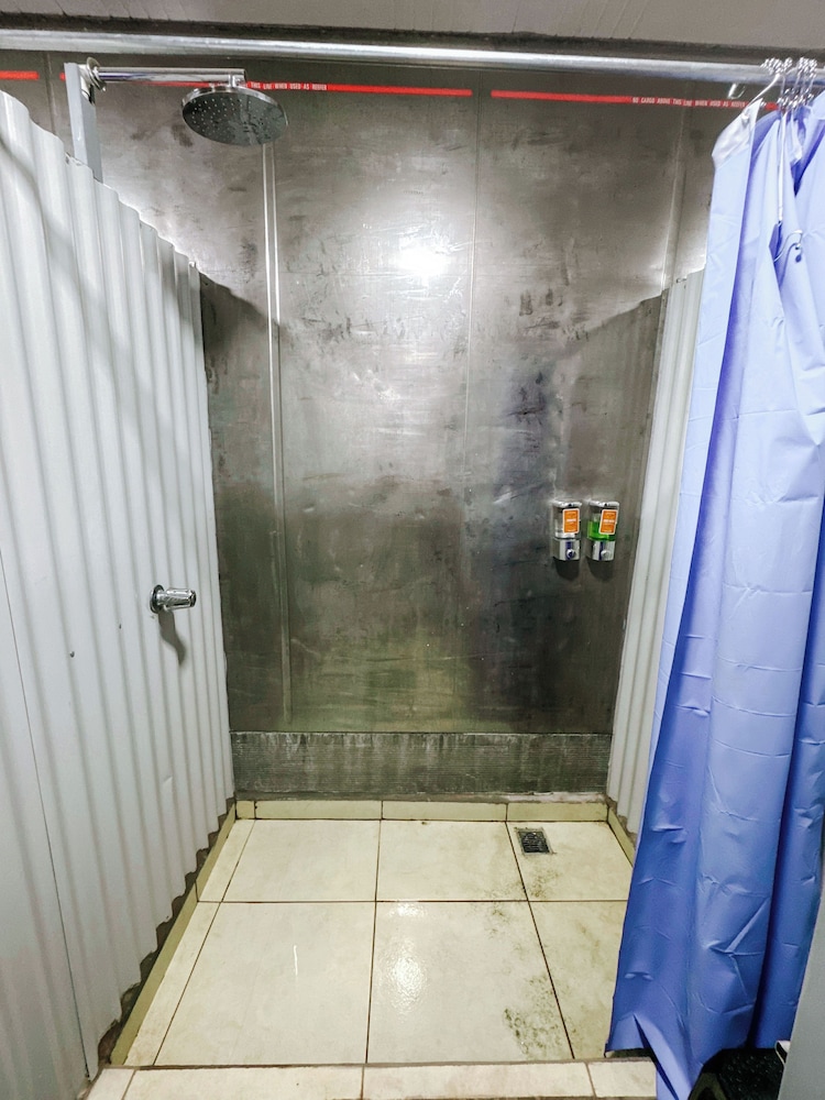 Deluxe Shared Dormitory, Women only, Non Smoking, Garden View photo 3