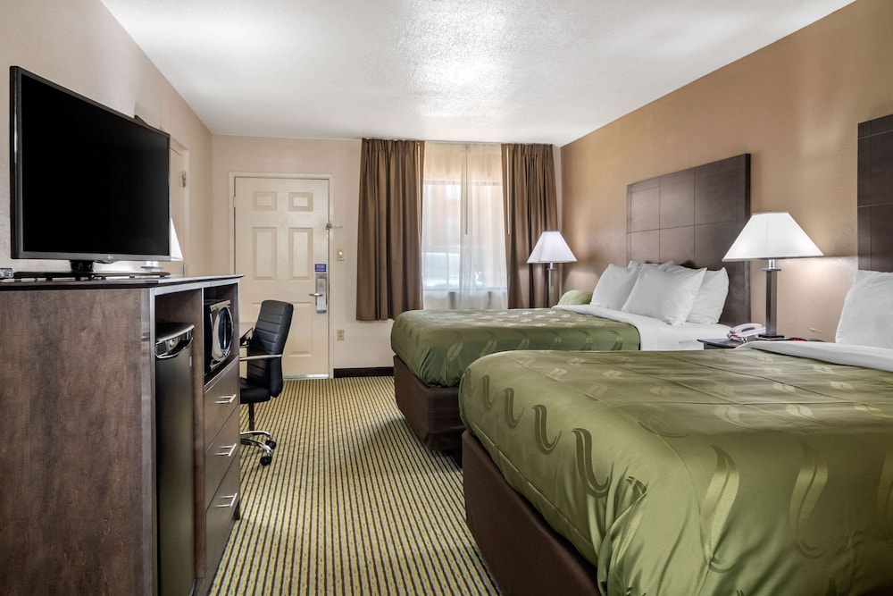Room, 2 Queen Beds, Accessible, Non Smoking photo 2