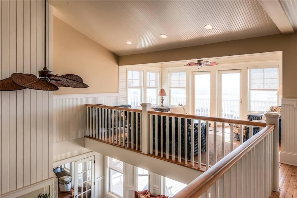 Family House, 6 Bedrooms, Ocean View, Sea Facing photo 2