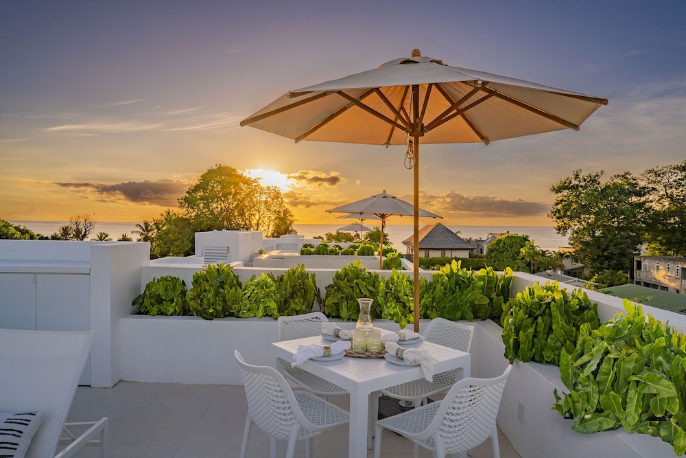 Luxury Villa photo 3