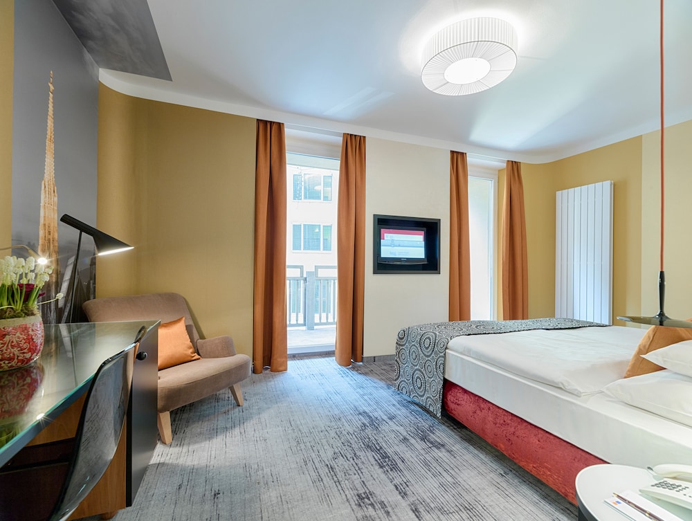 Comfort Double Room, 1 Queen Bed, Balcony, photo 6