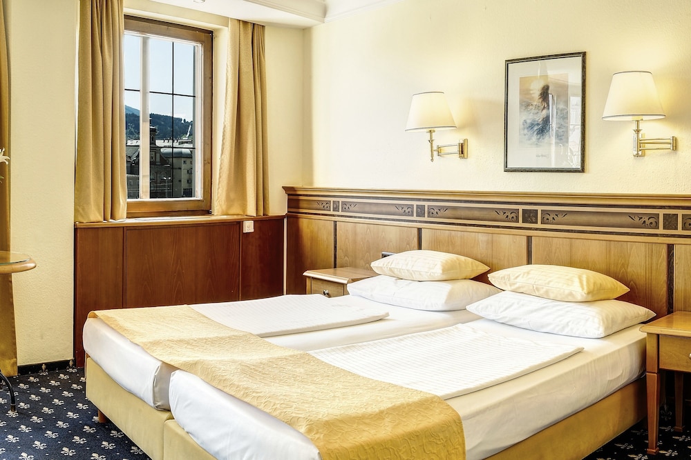 Double Room, River View - Photo 3