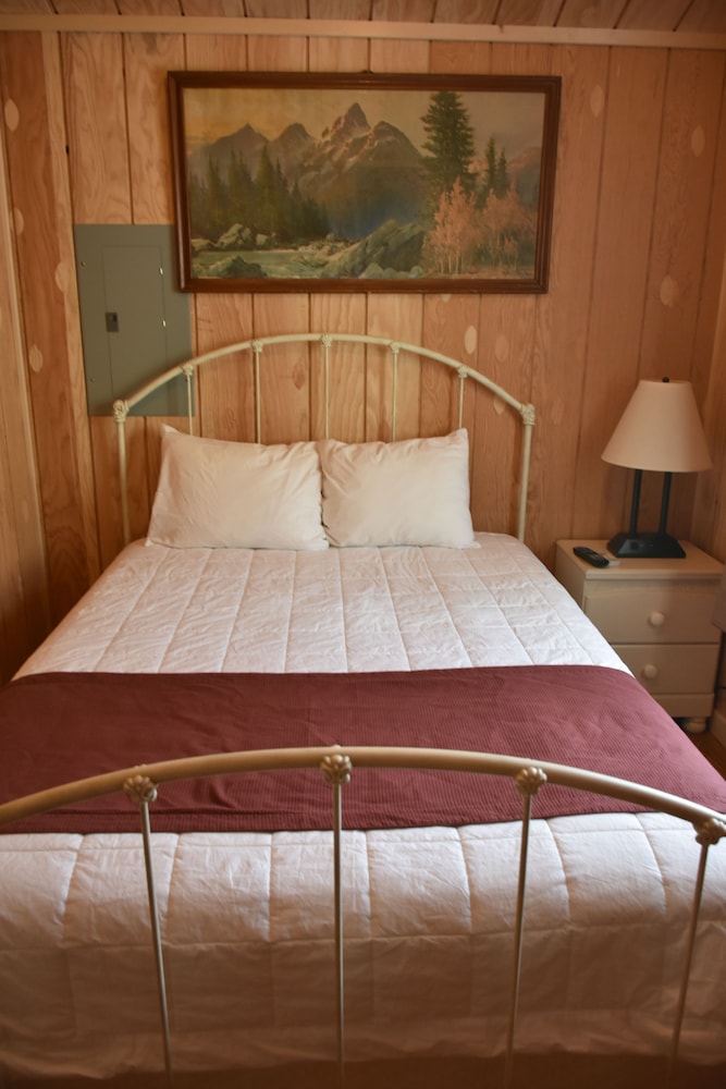 Cabin, 1 Bedroom, Kitchen, Mountain View photo 1