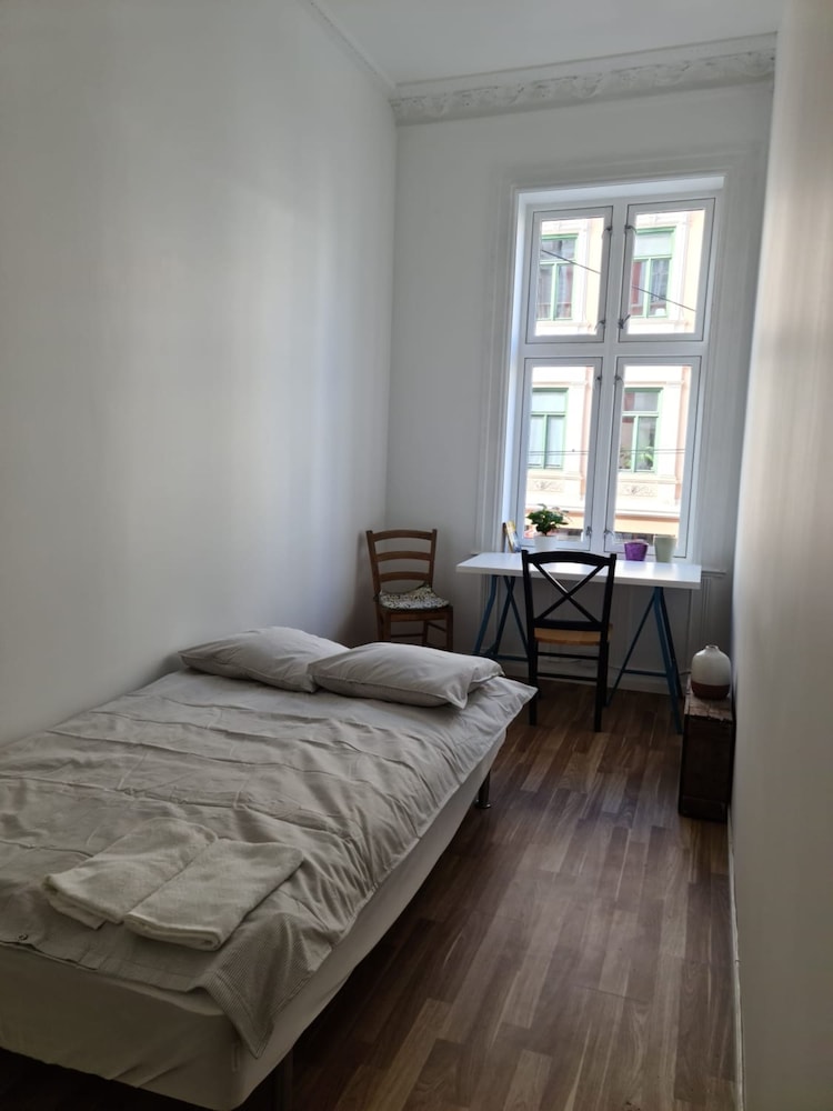 Basic Double Room