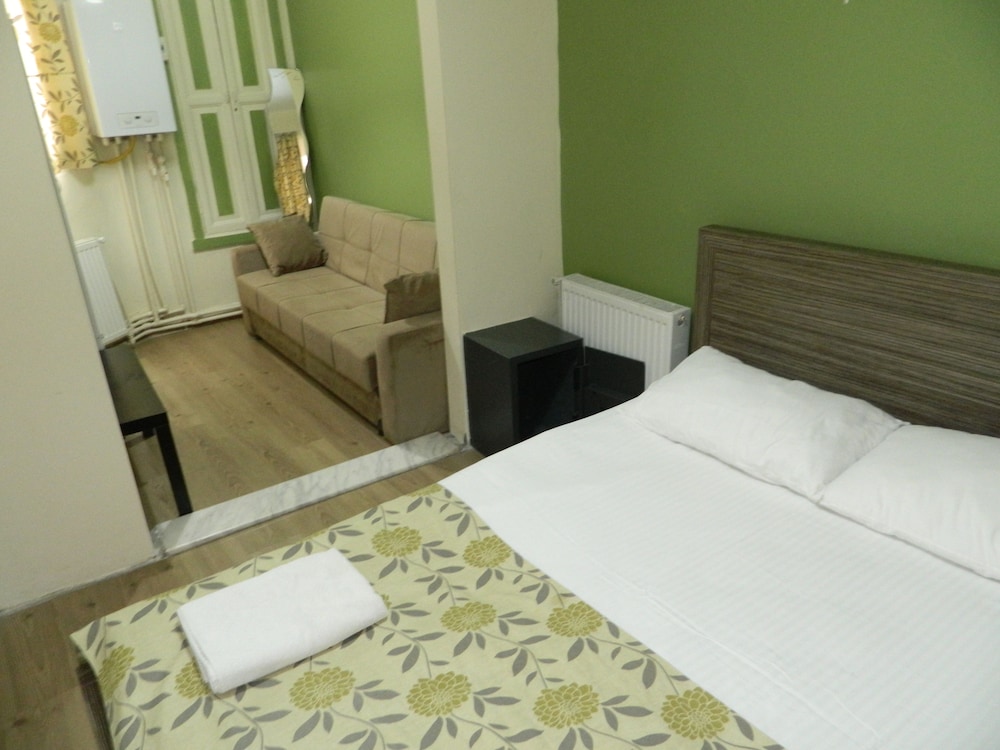 Standard Double Room photo 3