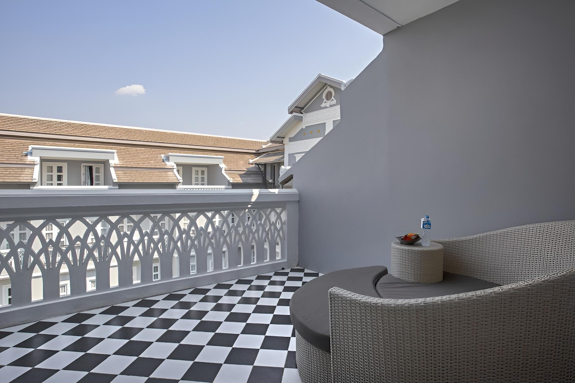 Le Thatluang Suite photo 2