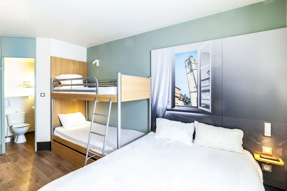 Quadruple Room, Non Smoking photo 3