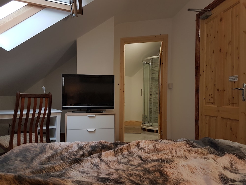 Junior Double Room, 1 Bedroom, Private Bathroom