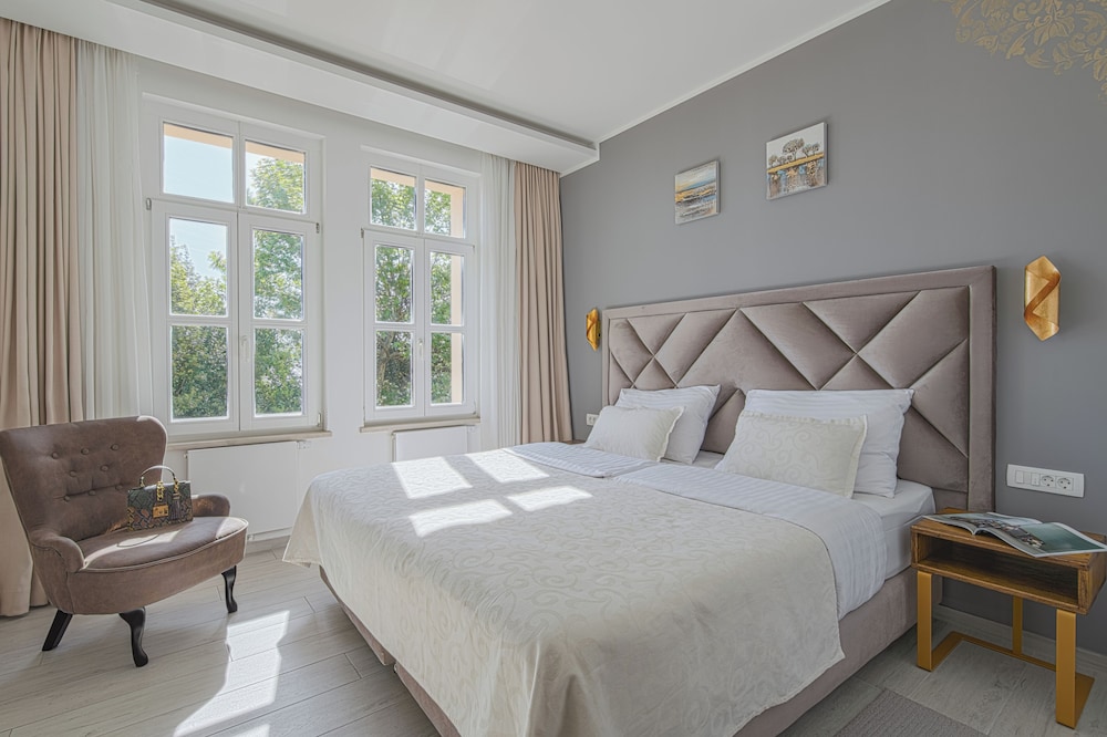 Deluxe Double or Twin Room, Sea View - Photo 1