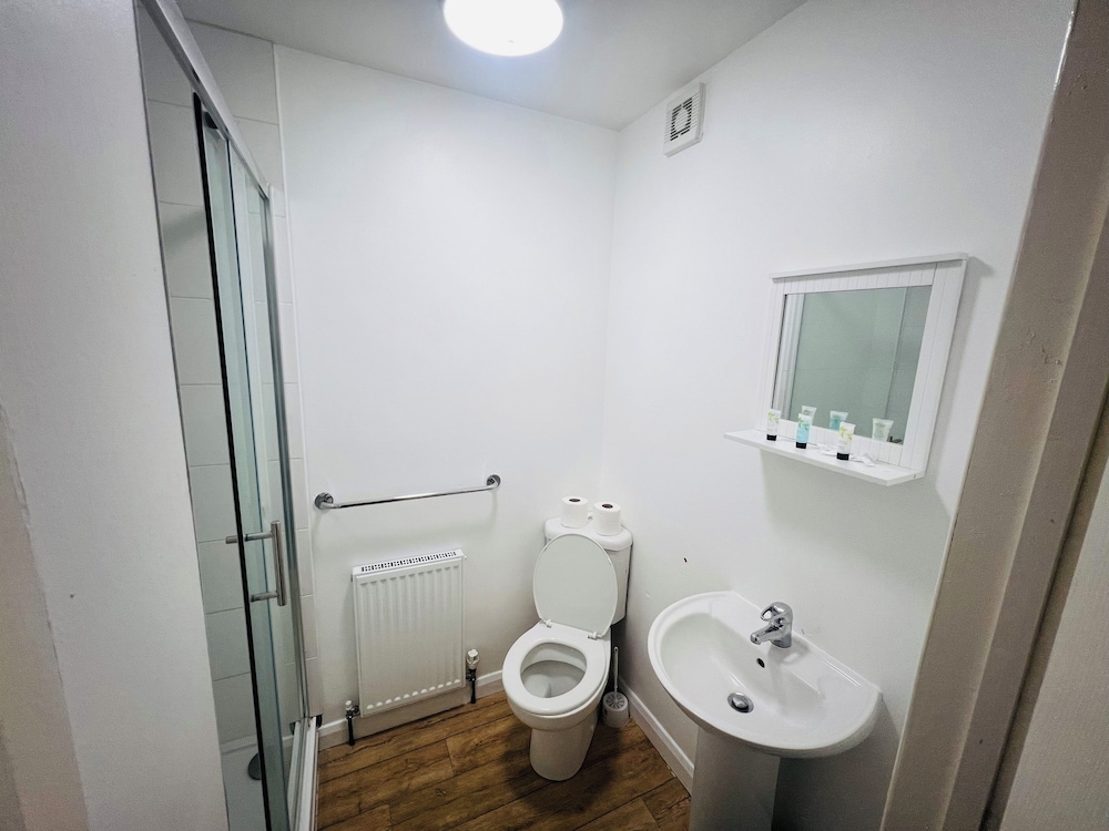 Double Room - Photo 17