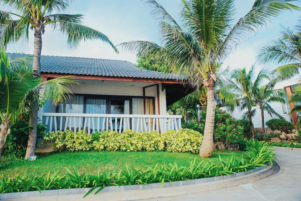 Bungalow Beach Front photo 2