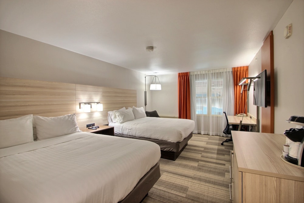 Standard Room, 2 Queen Beds - Photo 14