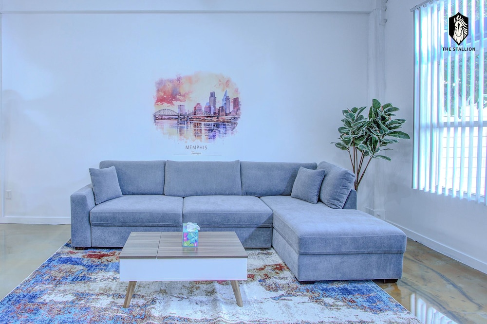 Signature Loft, 1 King Bed with Sofa bed, Patio, City View, 101
