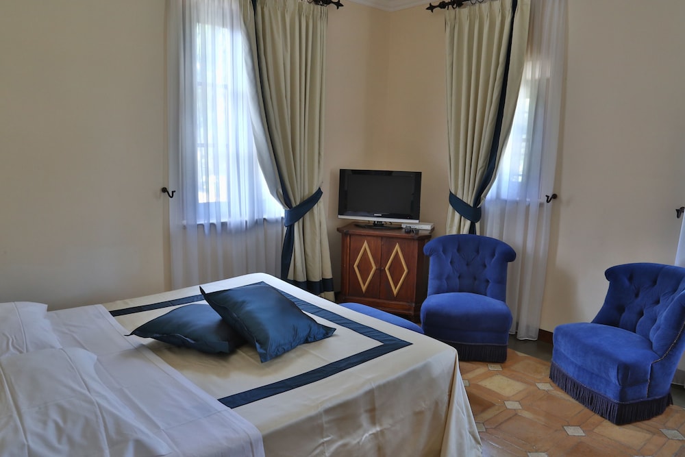 Superior Double or Twin Room - Photo 4