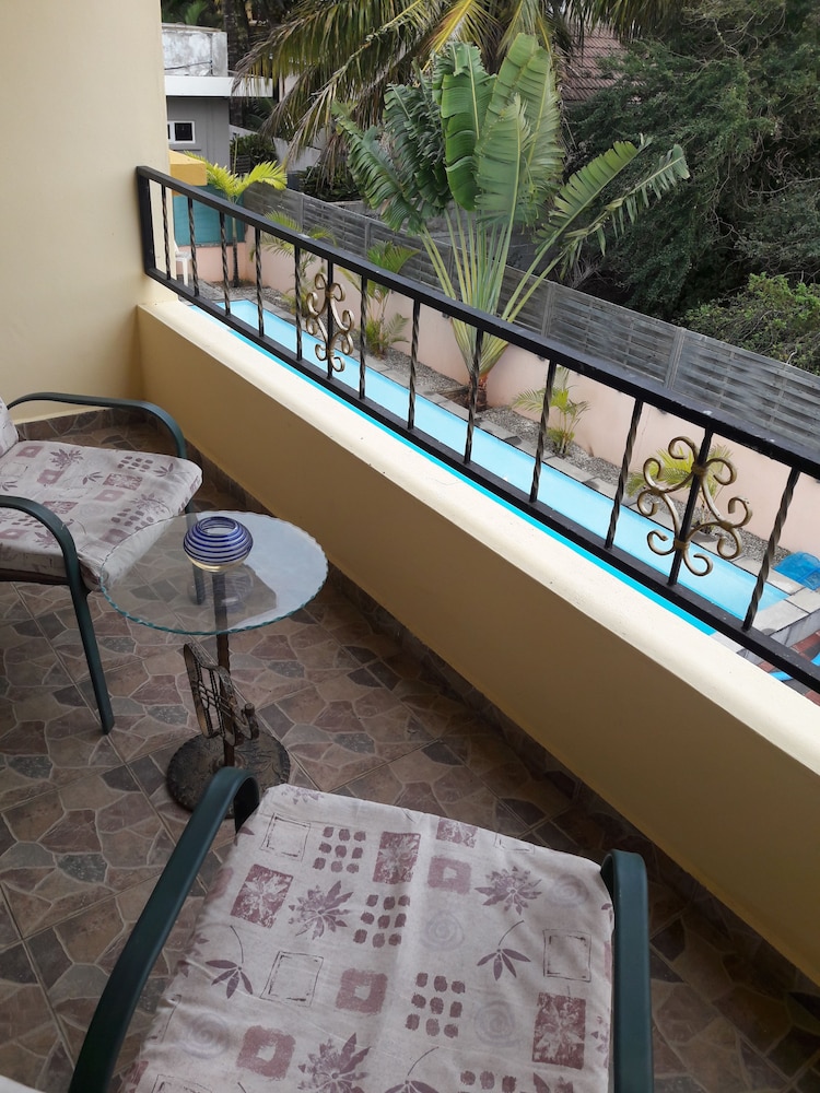 Junior Suite, 1 Bedroom, Balcony, Pool View photo 2