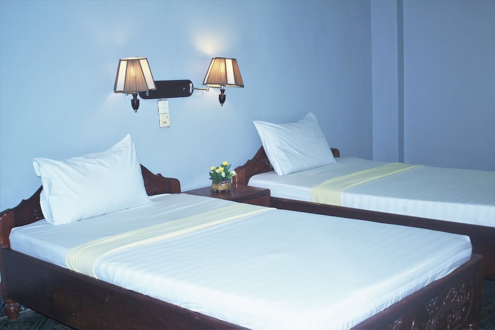 Superior Twin Room (with AC)