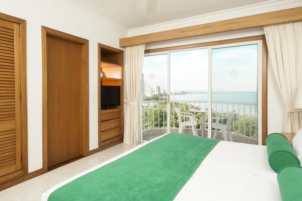 Suite, 2 Bedrooms photo 2