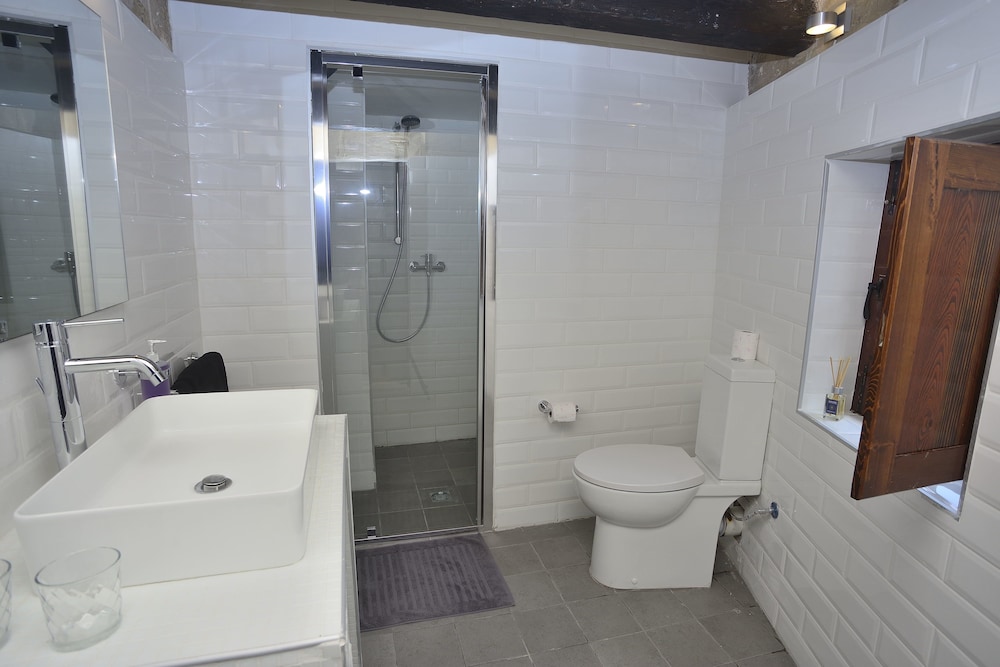 Comfort Single Room, Ensuite, Courtyard Area photo 3