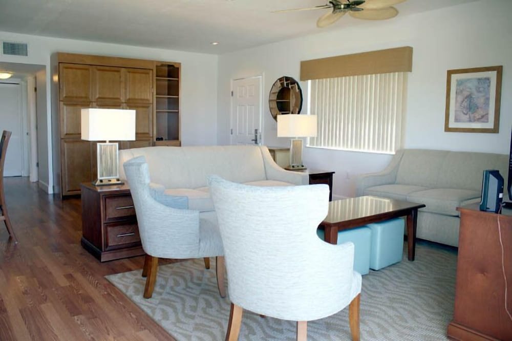 Condo, 2 Bedrooms, 2 Bathrooms, Gulf Front (#301) photo 1