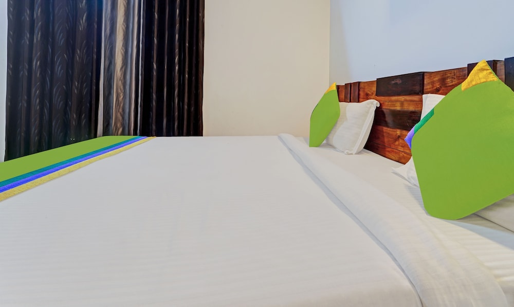 Deluxe Room - Photo 3