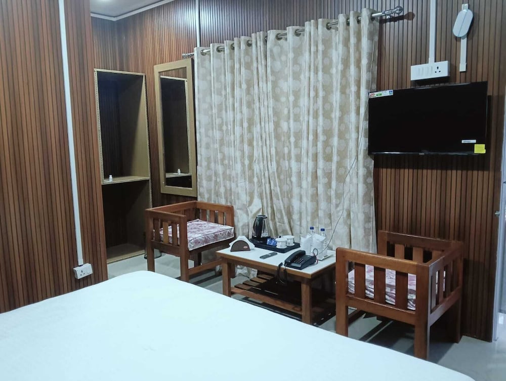 Deluxe Double or Twin Room, Mountain View