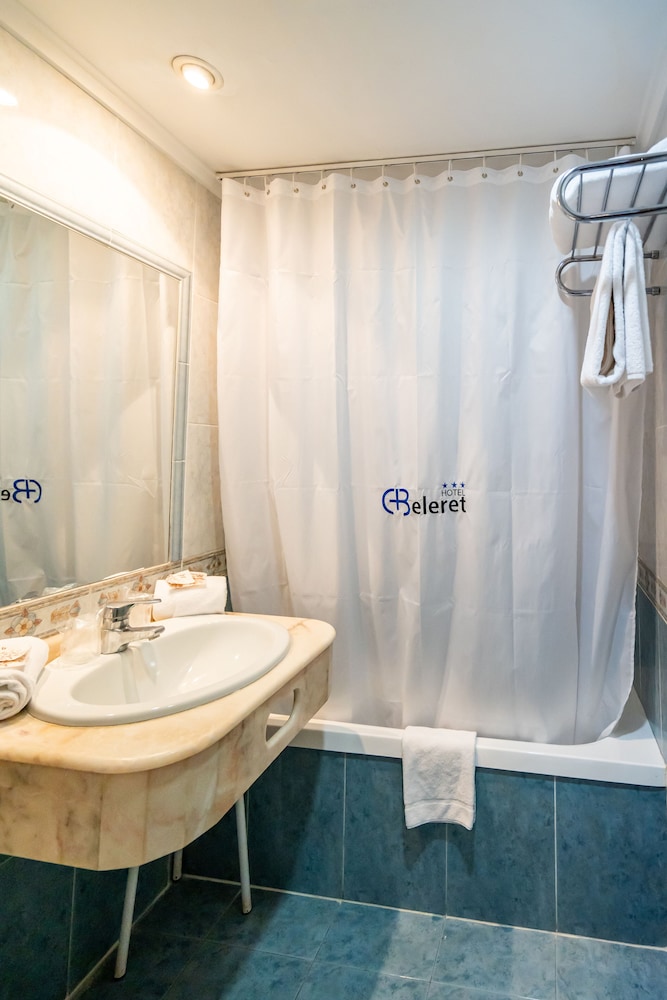 Double Room - Photo 7