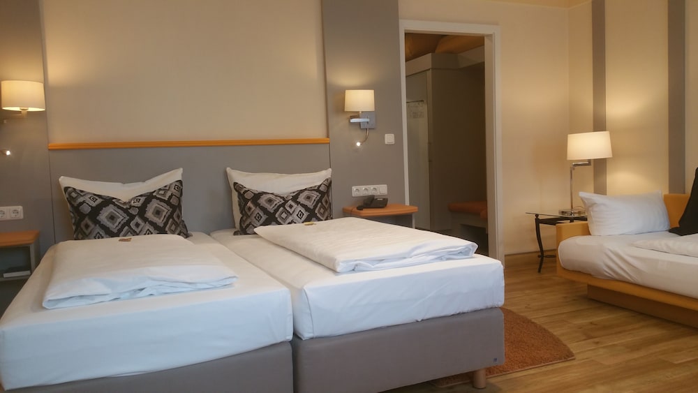 Double Room - Photo 11