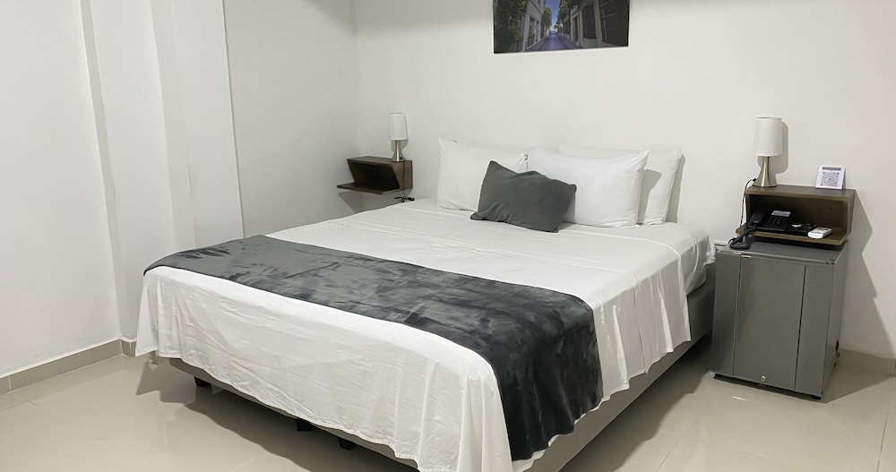 Standard Double or Twin Room photo 3
