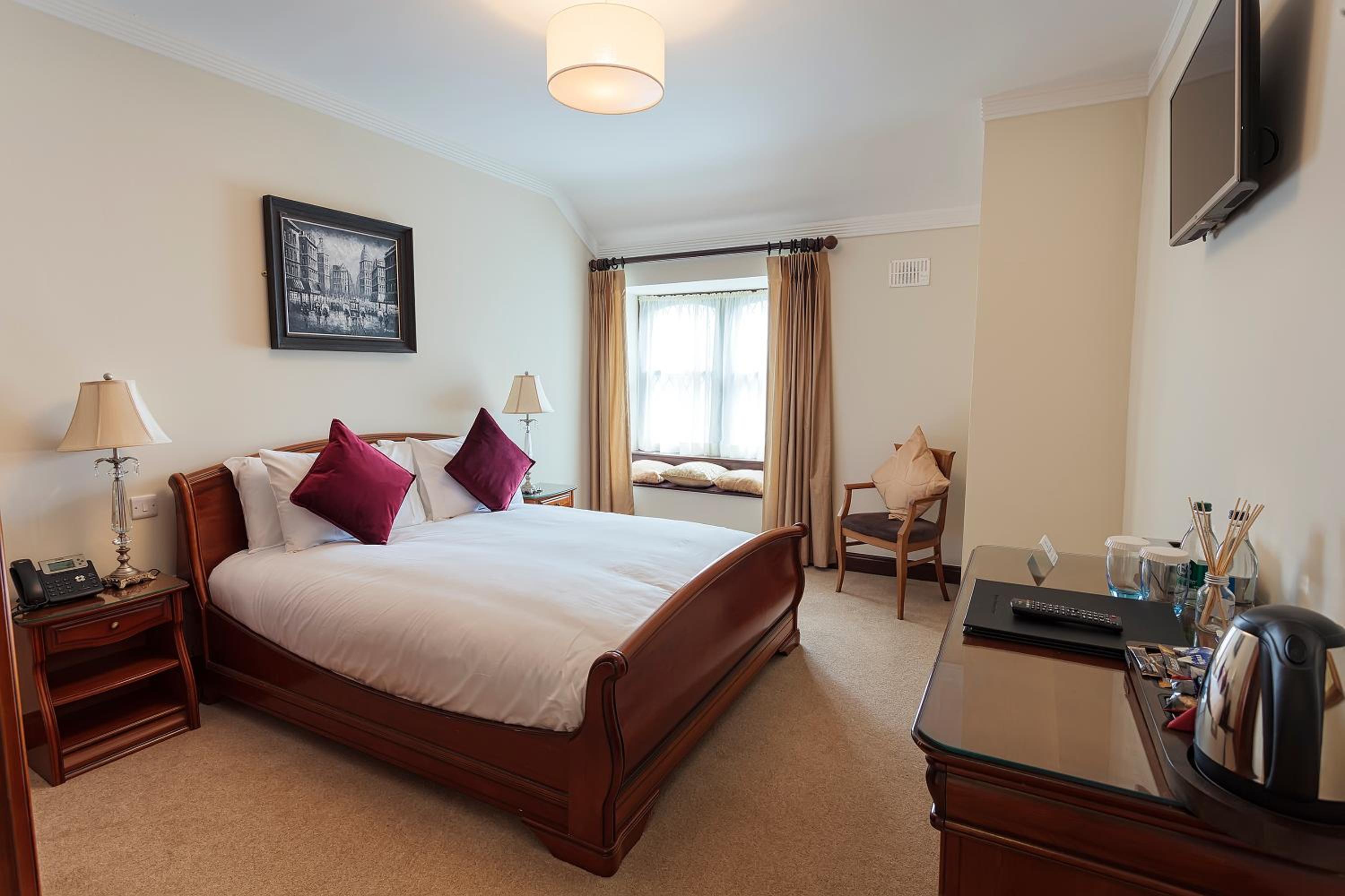 Deluxe King Room photo 3