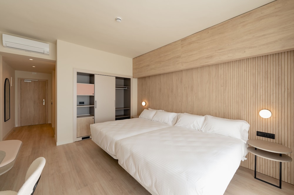 Superior Room, Terrace, Sea View (2 Adults + 2 Children)